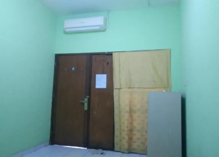 OYO Life Kost ijo Tembok Tinggi Hotel Jakarta